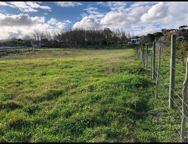 LAND FOR SALE IN BAARDSKEERDERSBOS